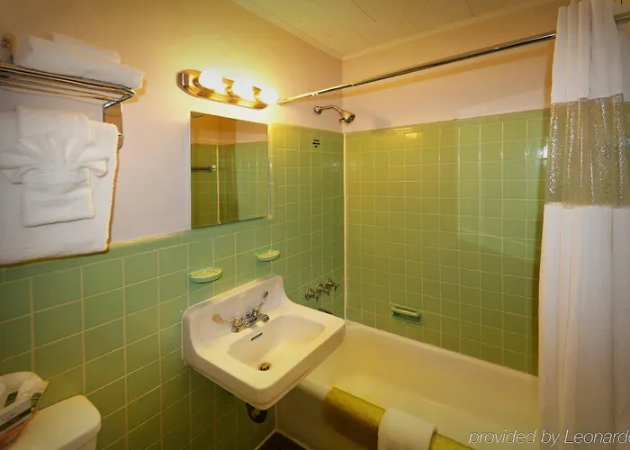 Hotel Plaza 3*