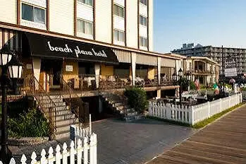 Hotel Plaza 3*